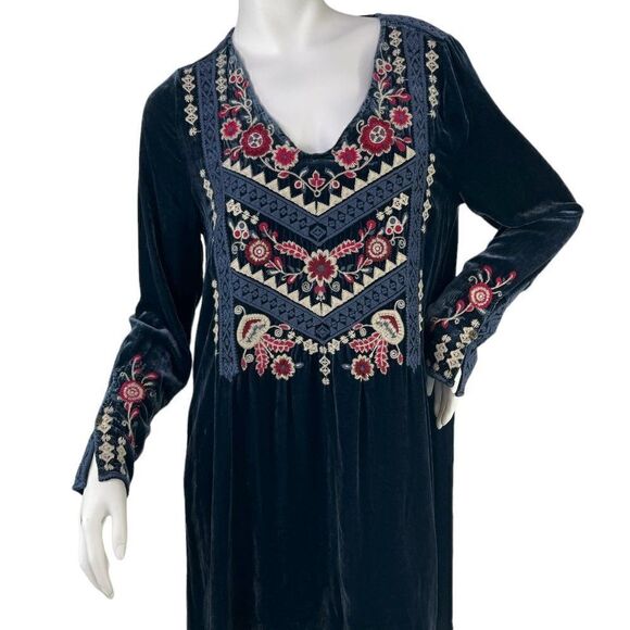 Johnny Was Dark Blue Velvet Long Sleeve Short Embroidered Dress Tunic Top Size S - Picture 3 of 11